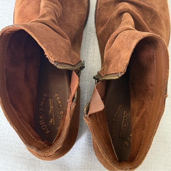 Kork-Ease Giba Ruched Ankle Bootie/Side Zip Size US 10M Brown Siena Suede - Picture 11 of 12